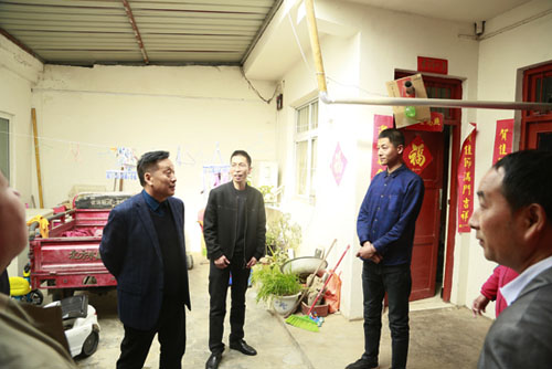 博天堂918党委书记李占明深刻穷困户调研，助力精准扶贫